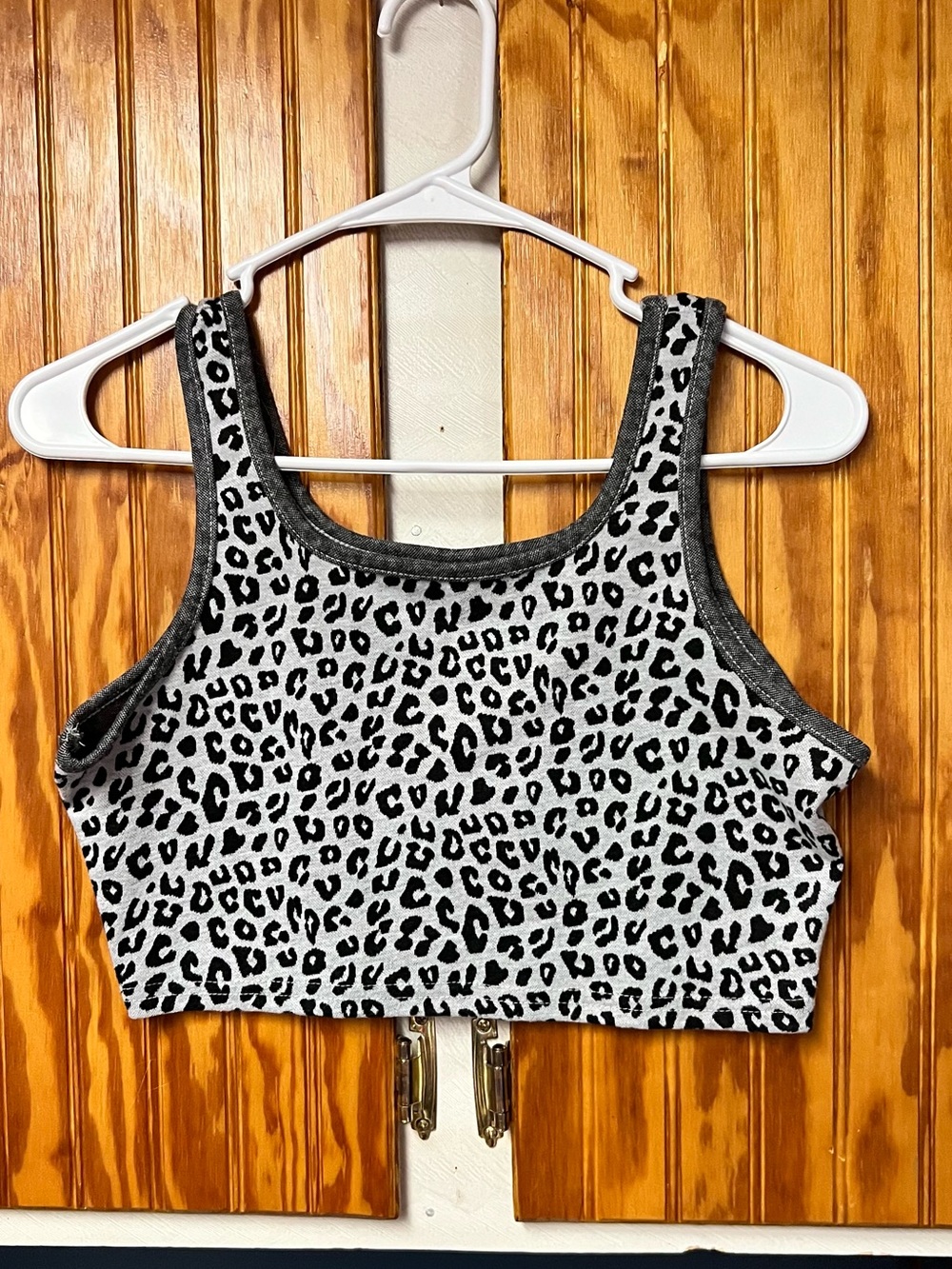 SHEIN Black & White Leopard Print Cropped Tank size S